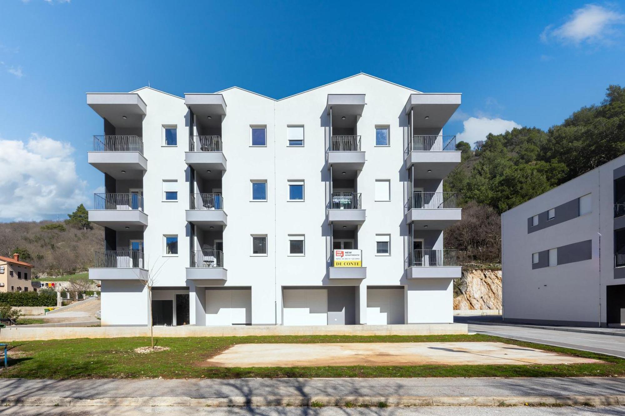 Seafront Villa Andrijana - Happy Rentals Plomin Exterior foto